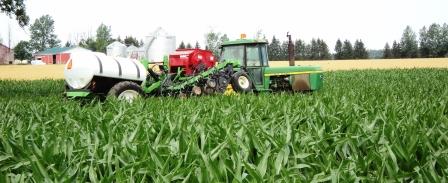 interseeding tool bar